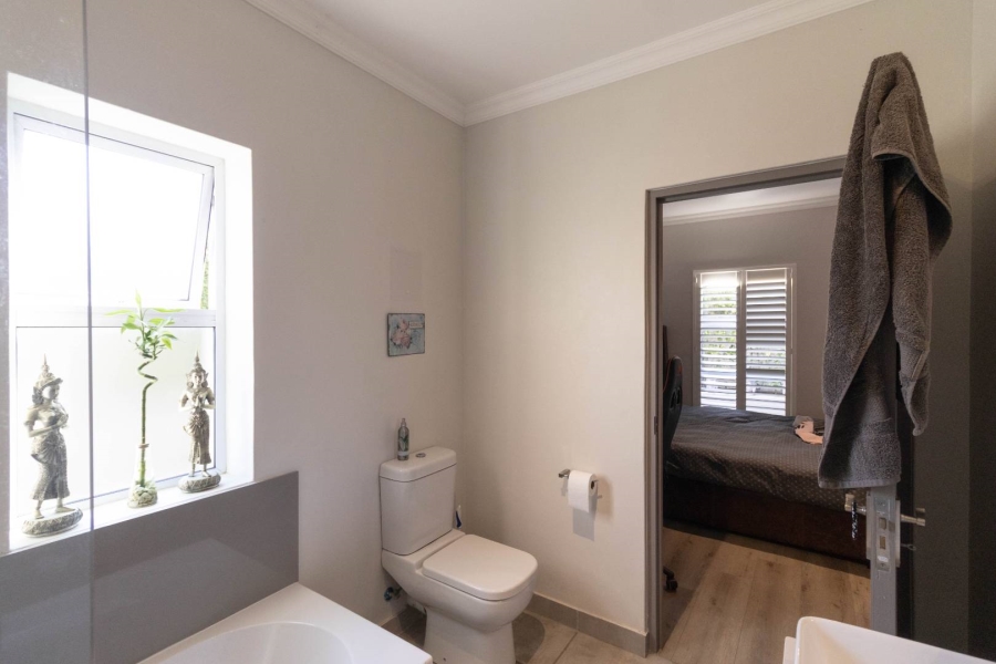4 Bedroom Property for Sale in Onrus Western Cape